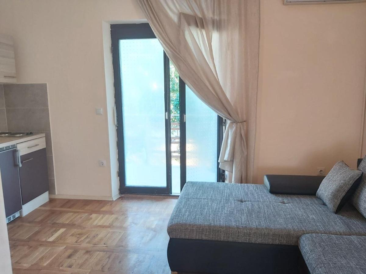 Apartmani Svitlana Sukošan Exterior foto